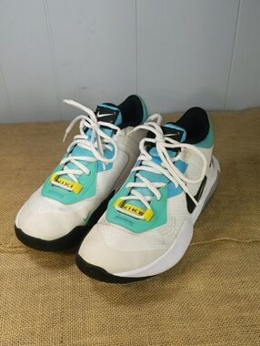 Nike Air Zoom Crossover Low 'Doodles' Kid's Basketball Shoes Sz 6Y, White/Blue